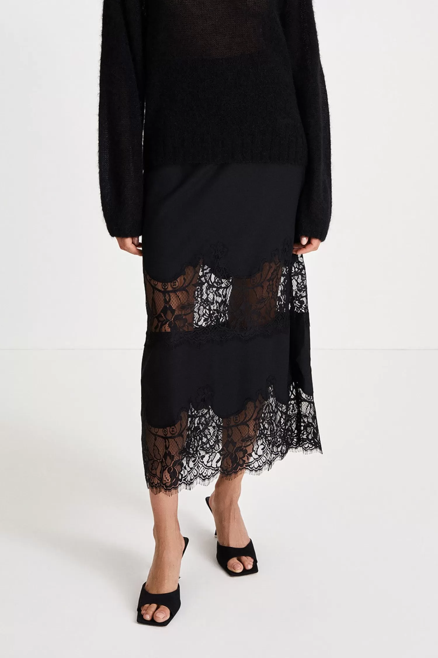 Stylein Magda Lace Skirt